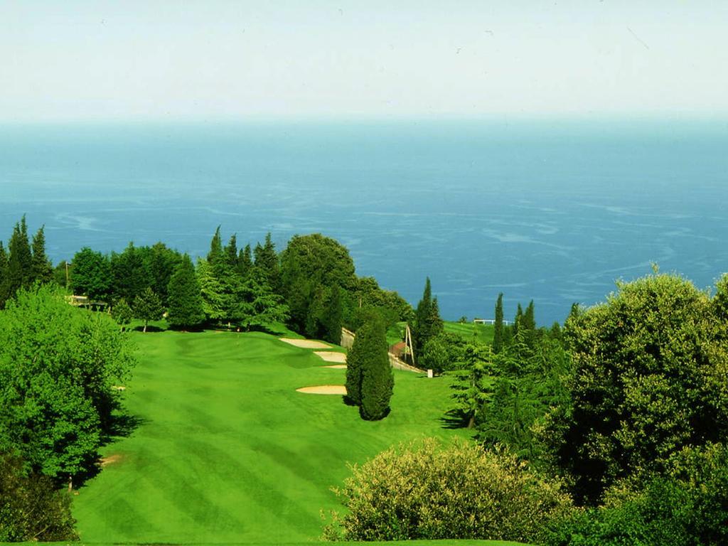 Monte-Carlo Bay Hotel & Resort Exterior photo